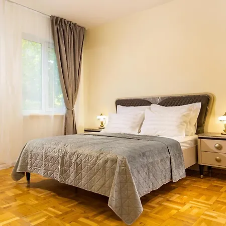Apartment Bright Escape: Modern & Cozy 1bd