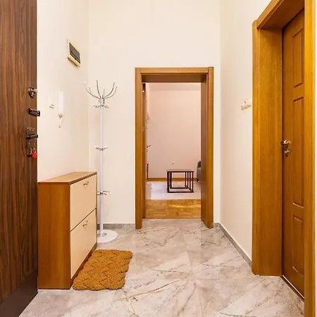 Bright Escape: Modern & Cozy 1bd Apartment Plovdiv